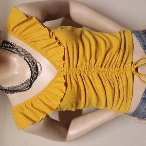 HEART & HIPS  blouse  cute mustard color